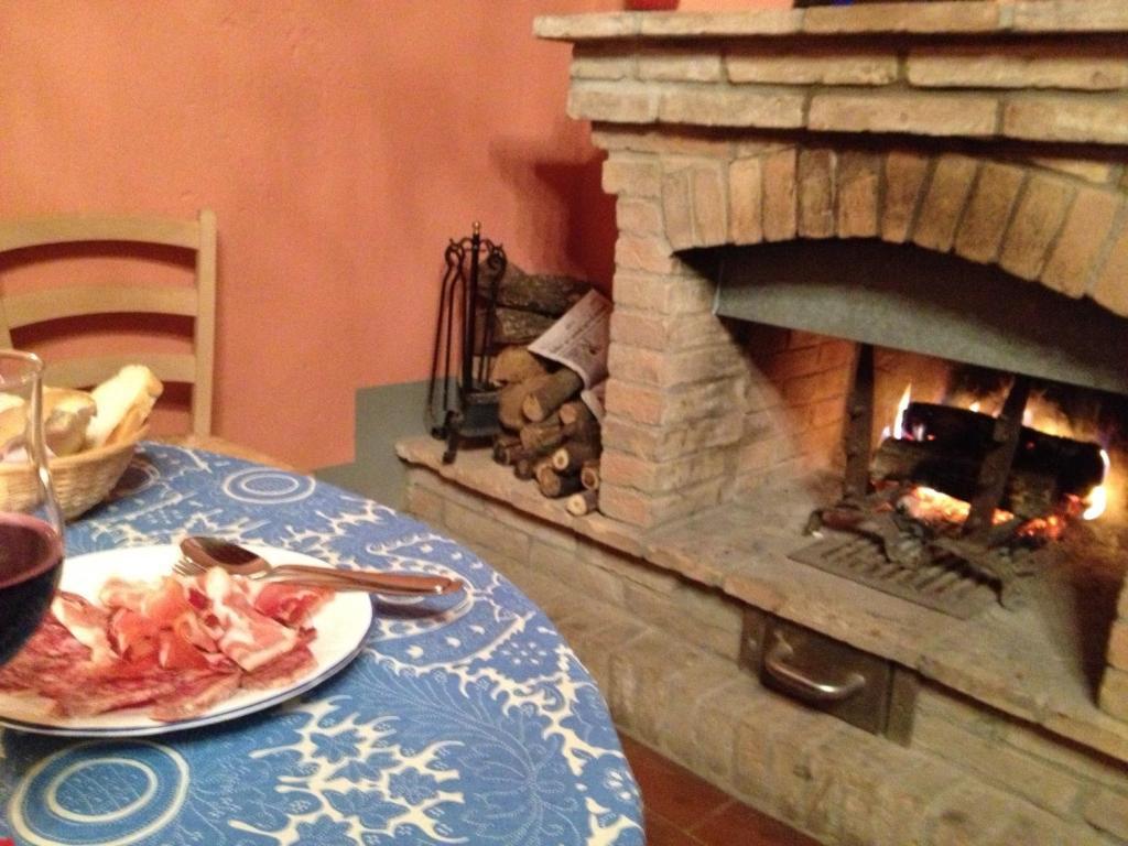 Tenuta Rivalazzo Pensionat Noceto Exteriör bild